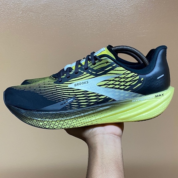 Brooks Hyperion Max Men’s Running Sneakers “Black Blazing Yellow White” Size 11 main image 16